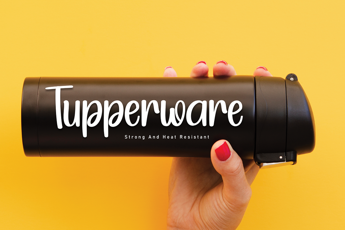 Happy Holiday | Script Font, a Handwritten Font by Scratchones (Photo 5 of 8)
