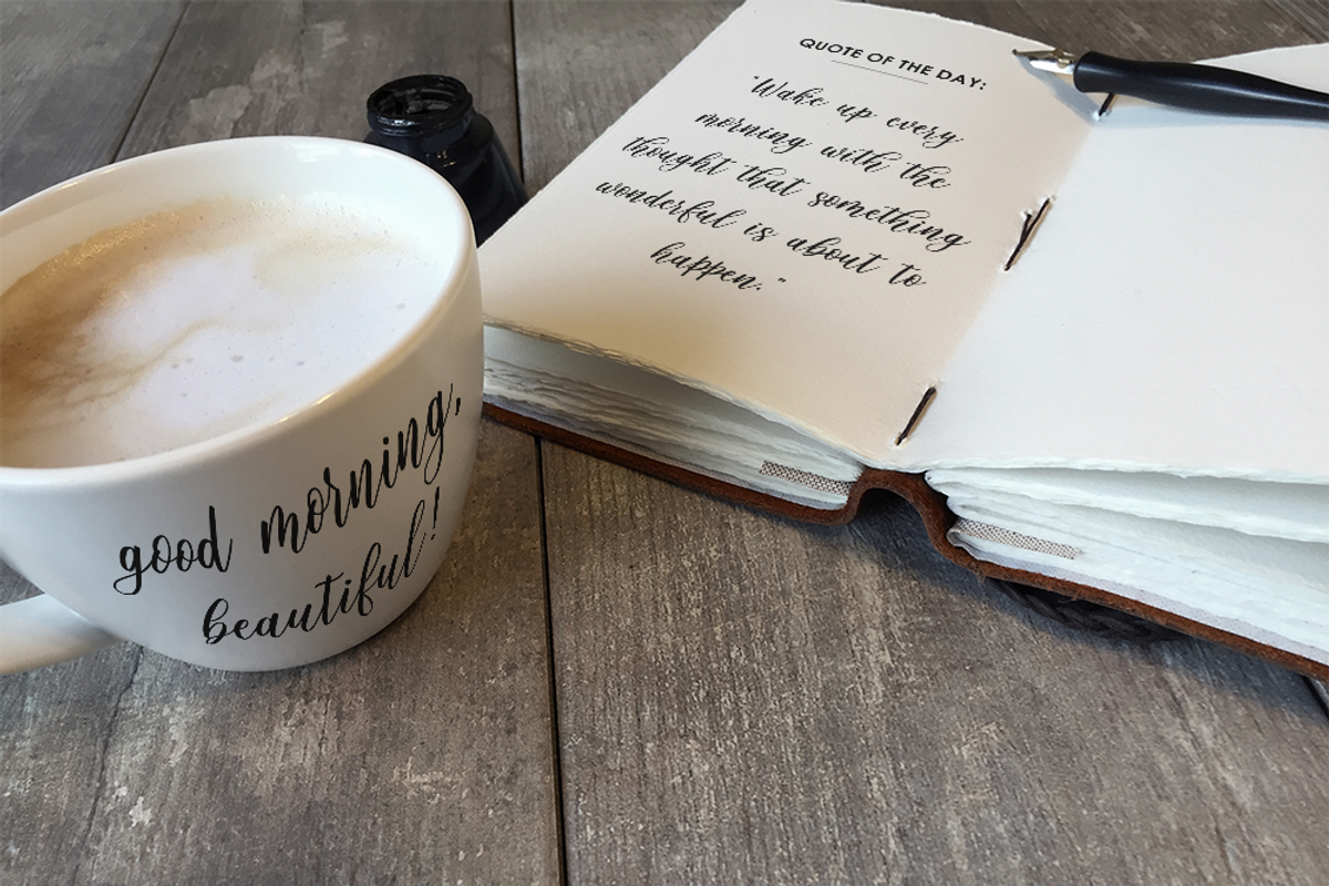 Twindigo Script Font preview 3