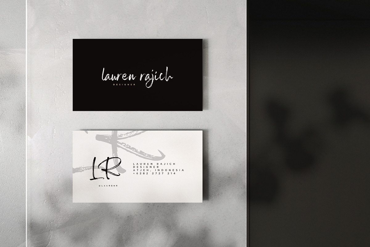 Sail Royals // Brush Signature, a Script Font by Masanis (Photo 11 of 17)