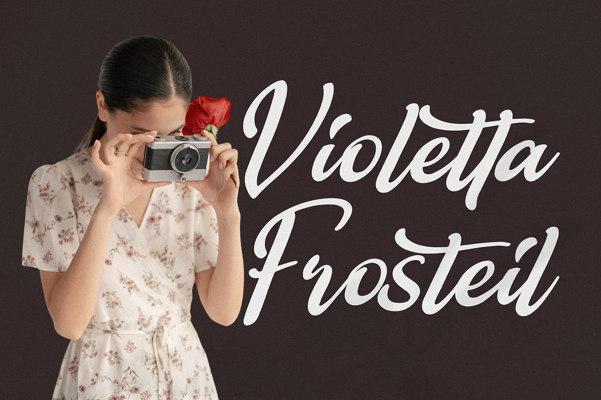 Chalestend, a Script Font by Goresan Studio (Photo 2 of 15)