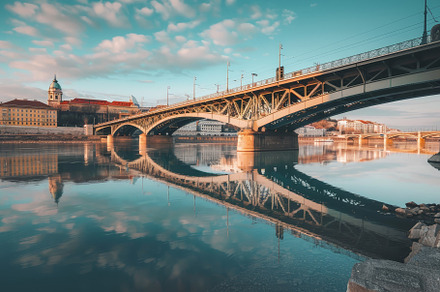 The sunlight casts a warm glow as th, a Photo by Tanuart