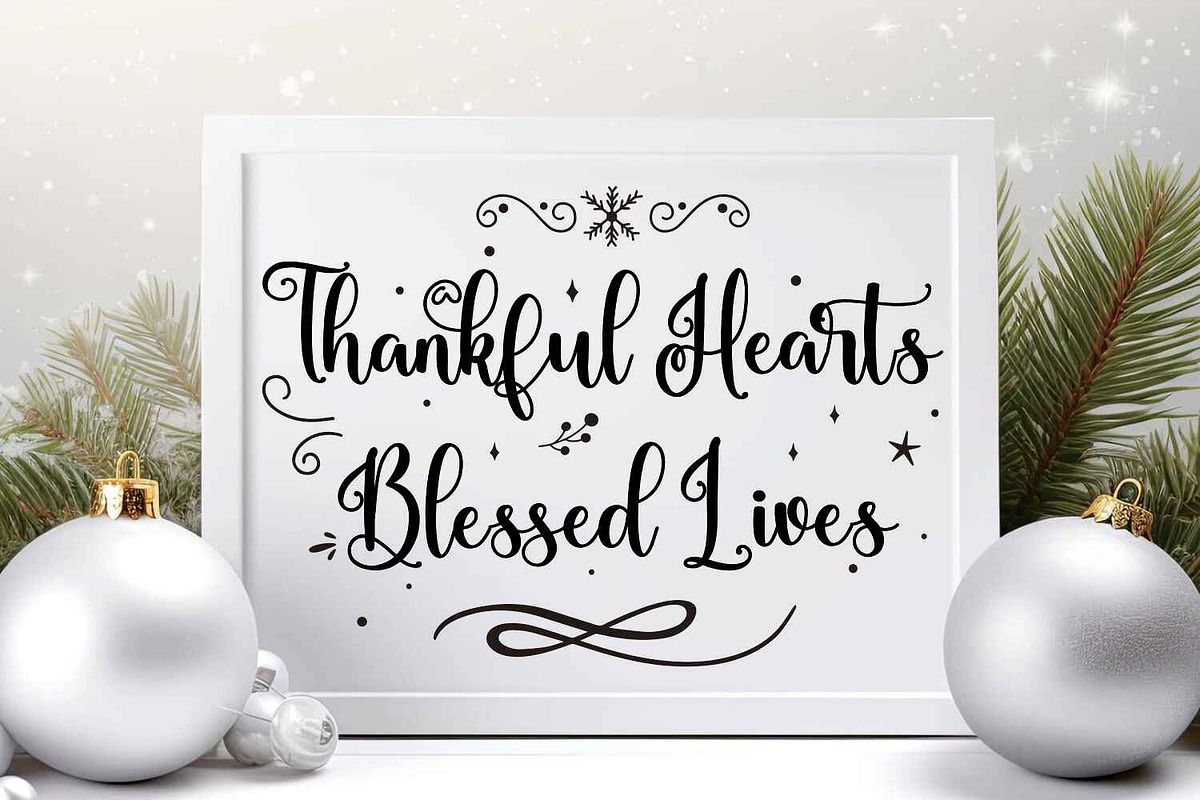 Christmas Holiday, a Script Font by Mozatype (Photo 4 of 9)