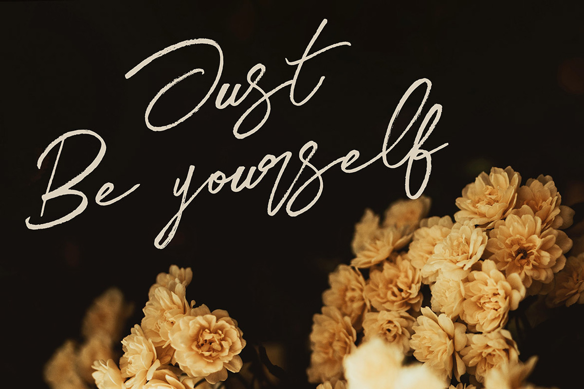 Midnight Brush & SVG Font, a Script Font by Cruzine (Photo 18 of 19)