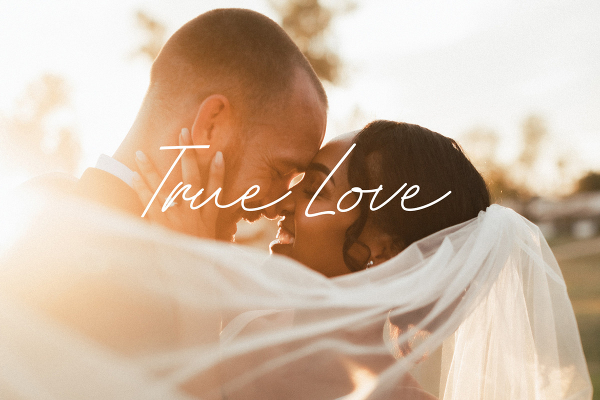 Amandine Monoline Handwritten Font, a Handwritten Font by UICreative (Photo 7 of 13)