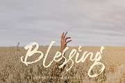 Kyros, a Script Font by Bokuto Studio (Thumbnail 3 of 11)