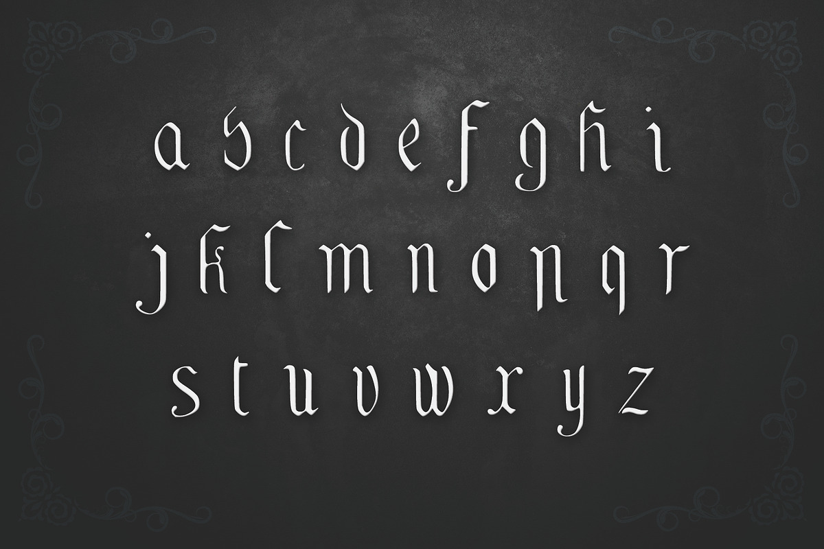 GRIFFIN, a Blackletter Typeface preview 3