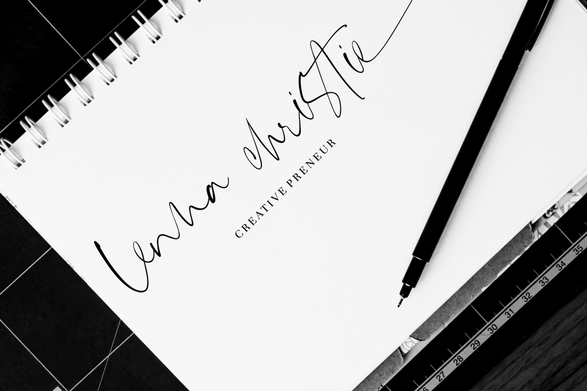 Bintaro - Modern Script Font preview 6
