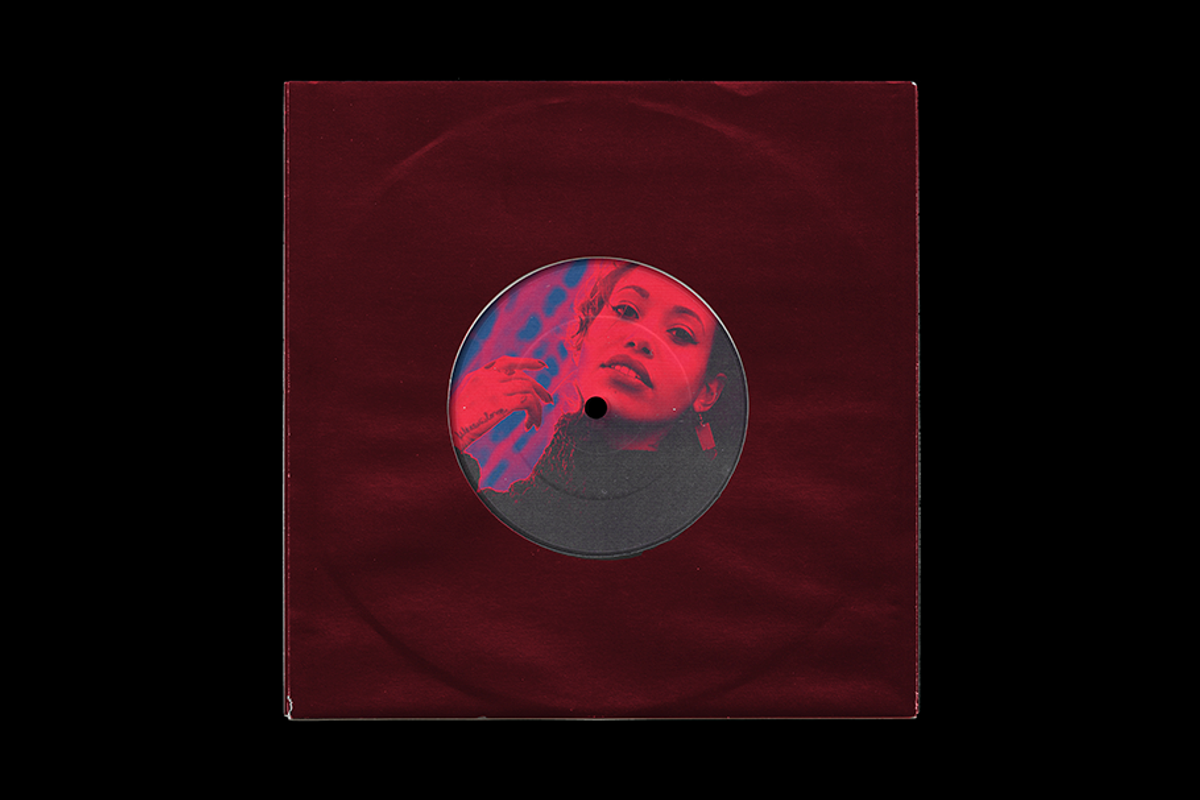 Picture Disc Vinyl MockUp, a Product Mockup by Melvin Nicolas Art (Photo 7 of 7)