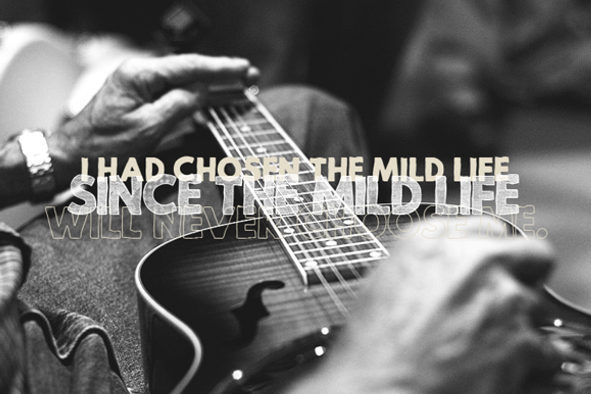 Mild Life Typeface preview 4