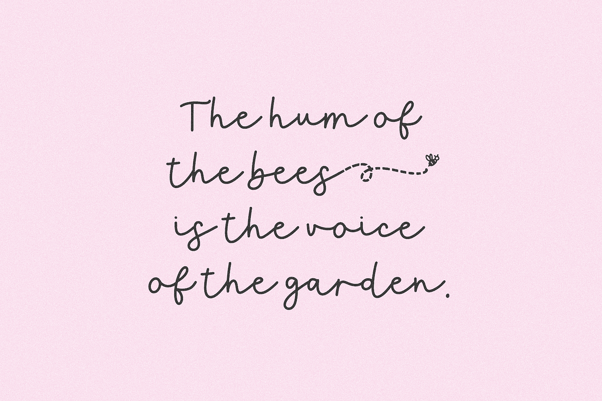 Queen Bee Script Font, a Script Font by Beck McCormick (Photo 4 of 10)