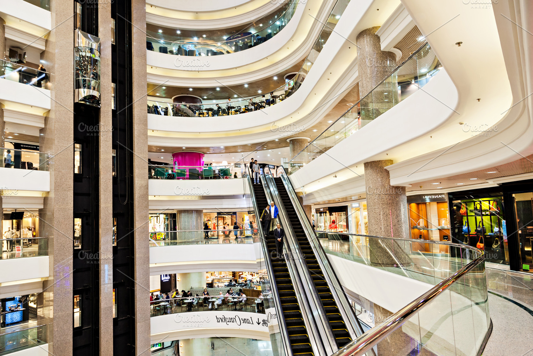 Times Square mall, a Photo by saiko3p