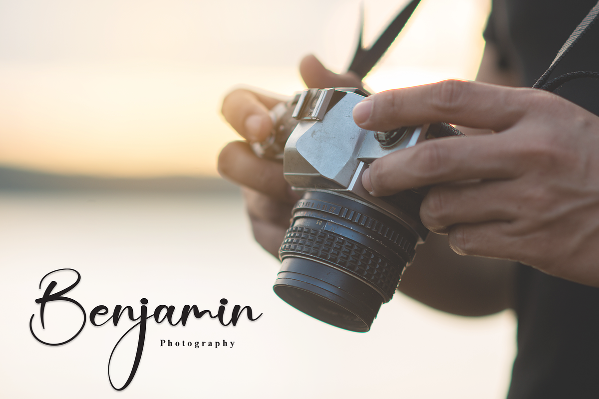 Cambridge | Script Font, a Handwritten Font by Scratchones (Photo 5 of 9)