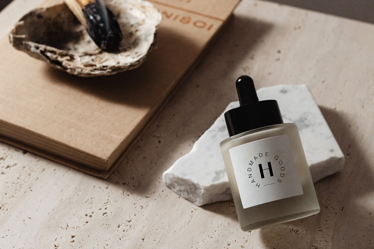 Halston Canva Modern Logo Kit, a Branding & Logo Template by Forth and Wild (Photo 10 of 11)