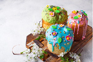 Traditional Easter cake with topping, a Food & Drink Photo by Yulia Furman