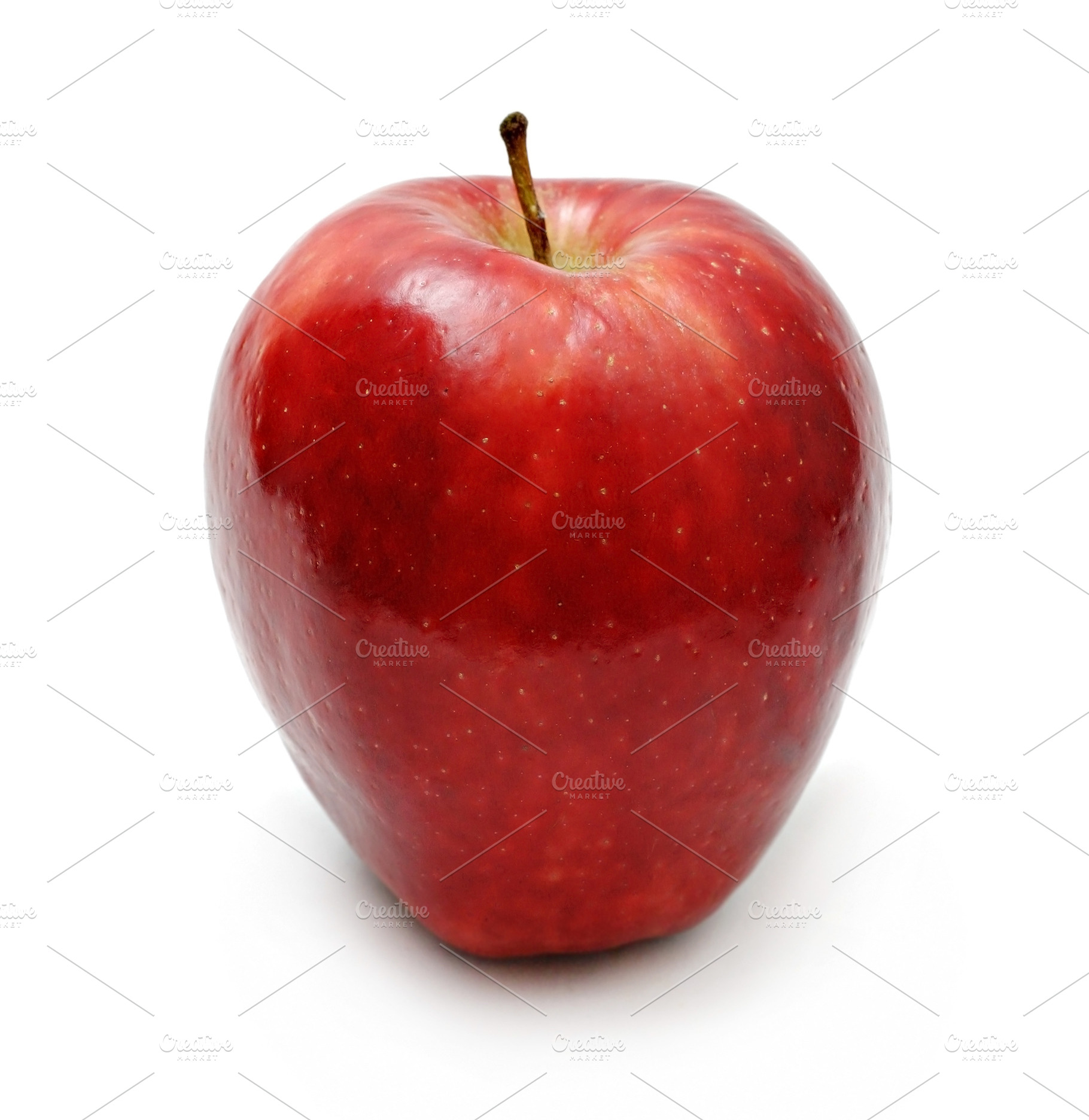Red apple isolated, a Photo by saiko3p
