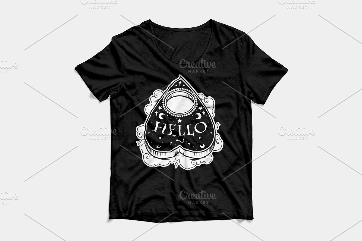 Ouija Planchette - Occult Set, an Illustration by Candy Horror Shop (Photo 2 of 3)
