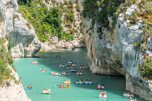 Travelling on canoes along the Verdon River. France. 2017.07.30., a Nature Photo by Volff