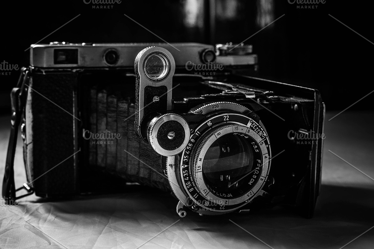 Vintage camera package, a Technology Photo by maxsokal (Photo 3 of 5)
