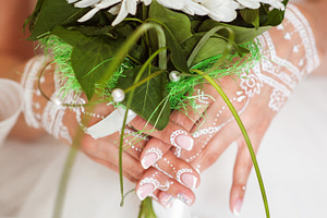 white henna tattoo