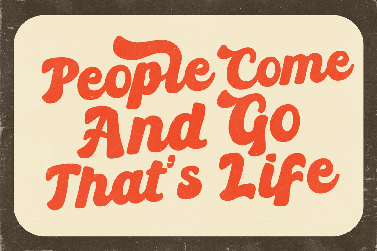 Hocklyn Font, a Script Font by HansCo Studio (Photo 5 of 8)