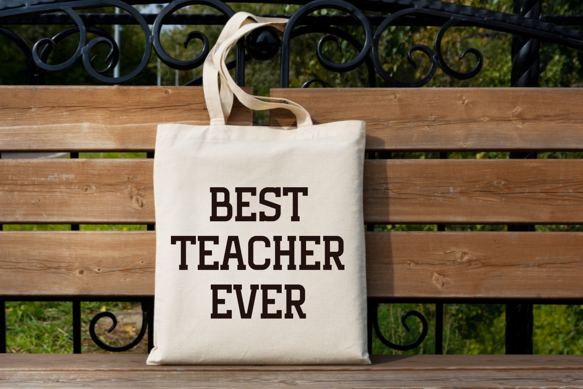 Teacher Varsity - Vintage Slab Serif, a Slab Serif Font by Pian45 Studio (Photo 6 of 7)