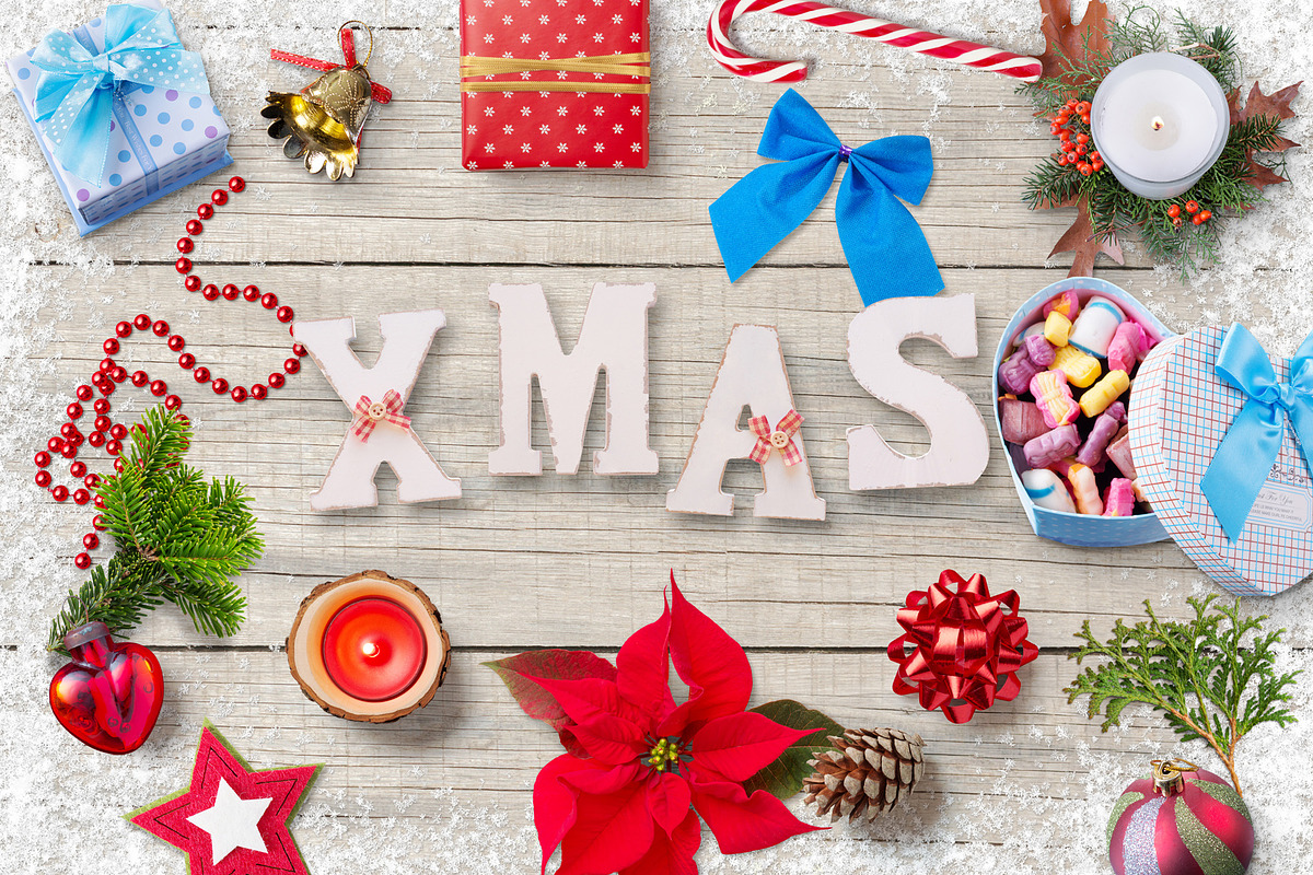 Christmas Scene Mock-up Creator, a Product Mockup by PSD Market (Photo 5 of 11)