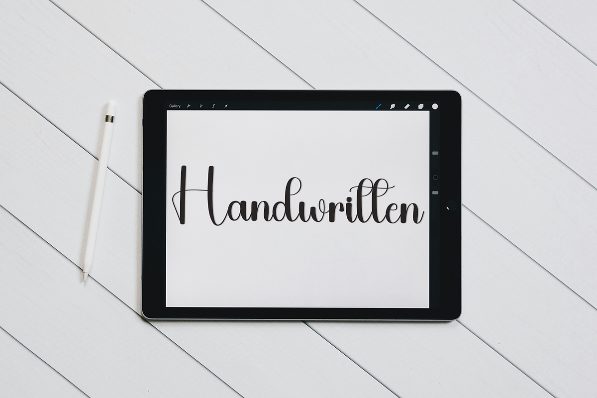 Monlight, a Handwritten Font by InermediaSTUDIO (Photo 2 of 8)