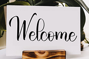 Winter, a Handwritten Font by InermediaSTUDIO (Thumbnail 4 of 8)