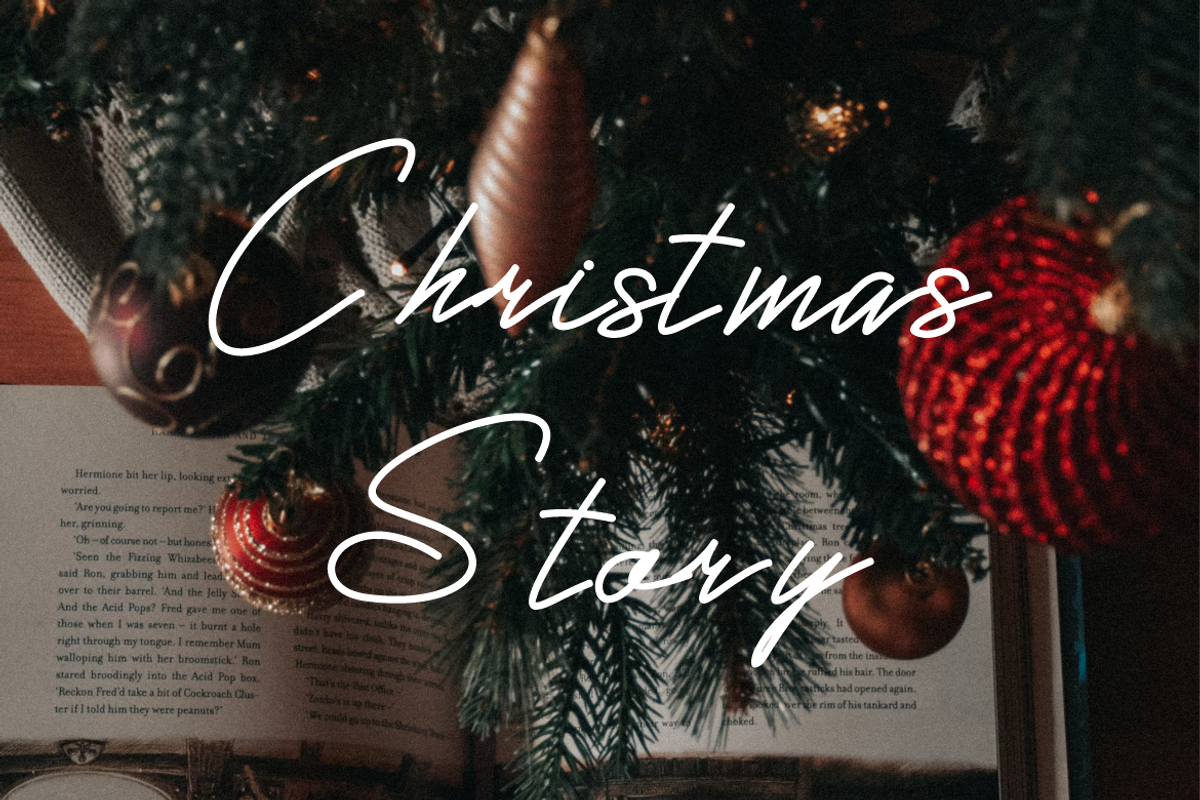 Gisma Handwritten font, a Handwritten Font by VectorCraft (Photo 5 of 5)