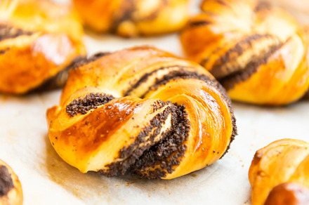 Buns rolls in bread bakery, a Food & Drink Photo by Vapi