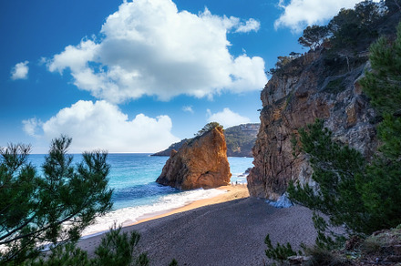 Fantastic big rocks and ocean waves