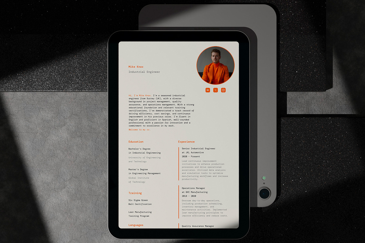 Knox - Resume Framer Template, a Landing Page Template by Salomon Studio (Photo 6 of 8)