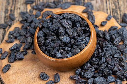 dry blue raisins from large grapes, a Photo by MyPhotos
