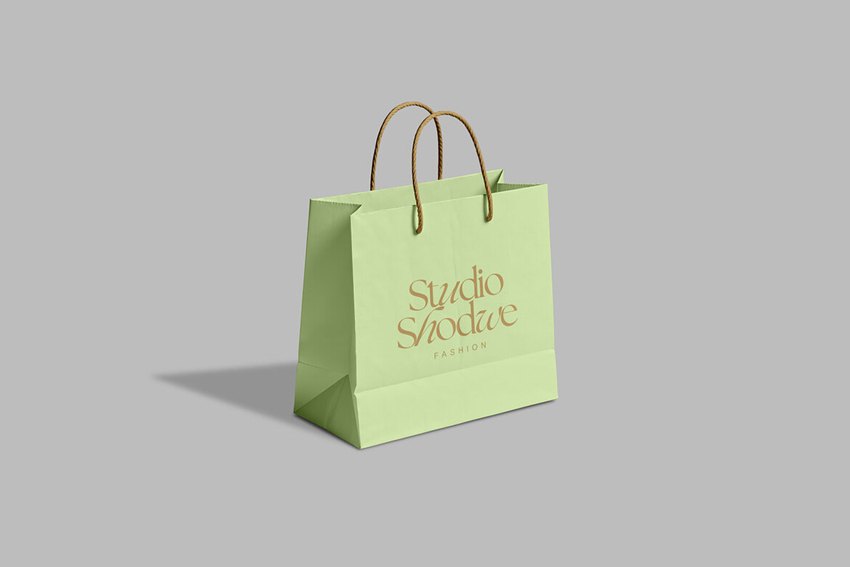 Realistic Shopping Bag Mockup PSD, a Merchandise Mockup by MA-KING_ART (Photo 4 of 5)