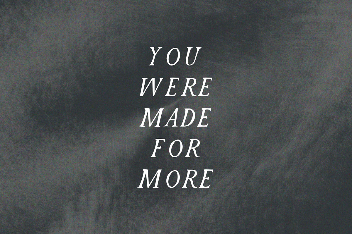 Passion | Romantic Serif preview 2