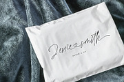 Love Limits - Lovely Stylish Font, a Script Font by Prioritype Co (Thumbnail 6 of 10)