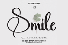 Smile | Script Font