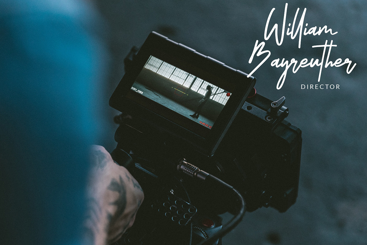 Intermezo Signature Font preview 6