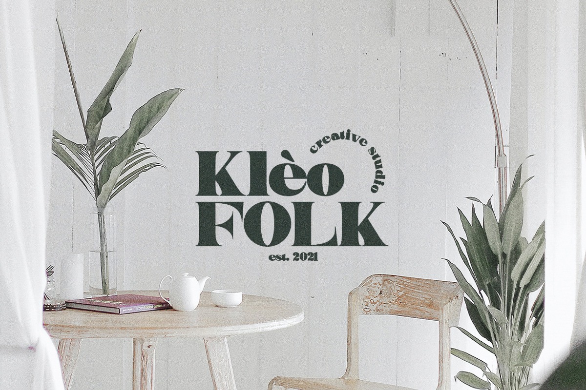 Ridie - Display Font, a Serif Font by dealitastudio (Photo 5 of 7)