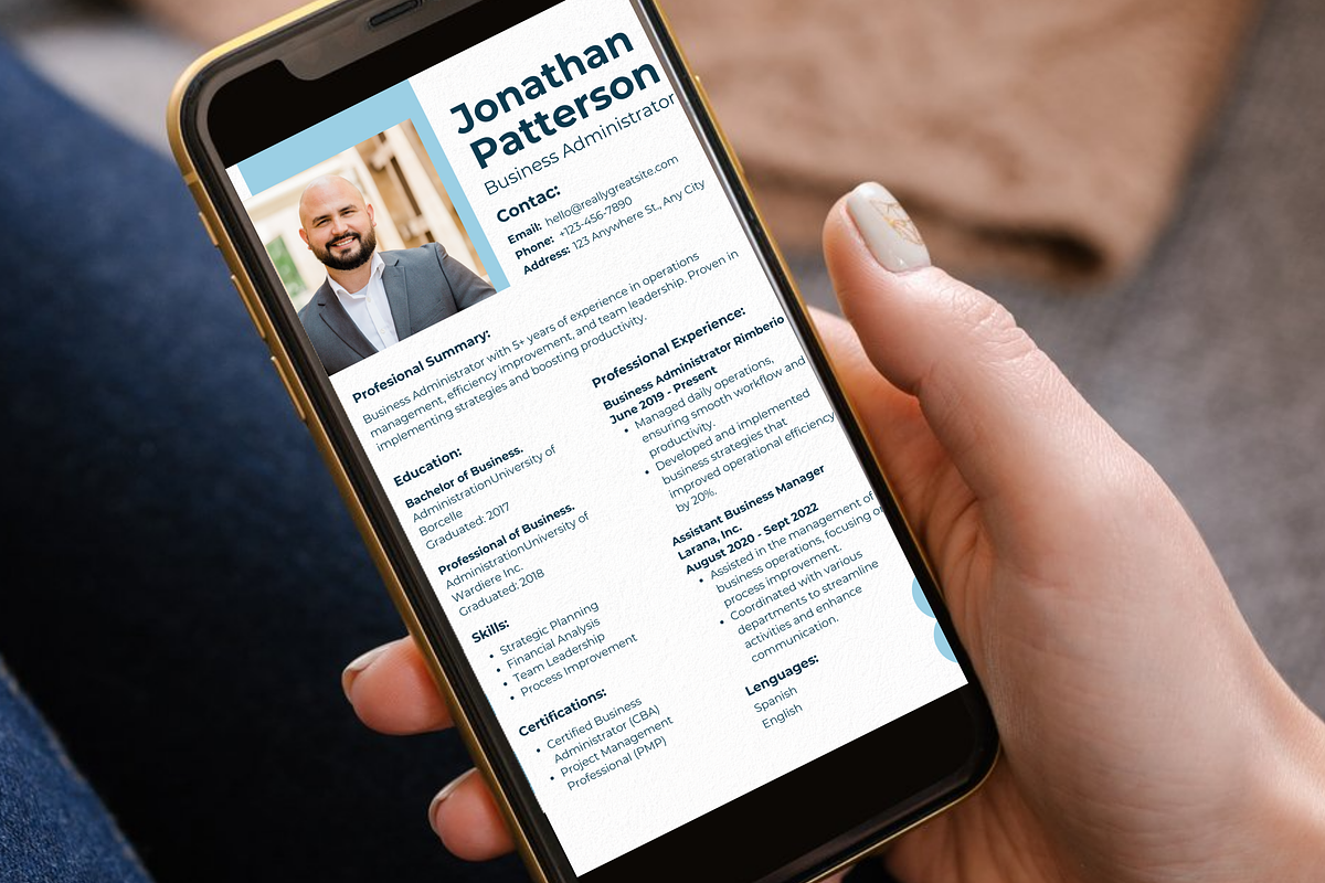 Professional Resume Canva Editable, a Templates & Theme by TemplateCastleStore (Photo 6 of 9)