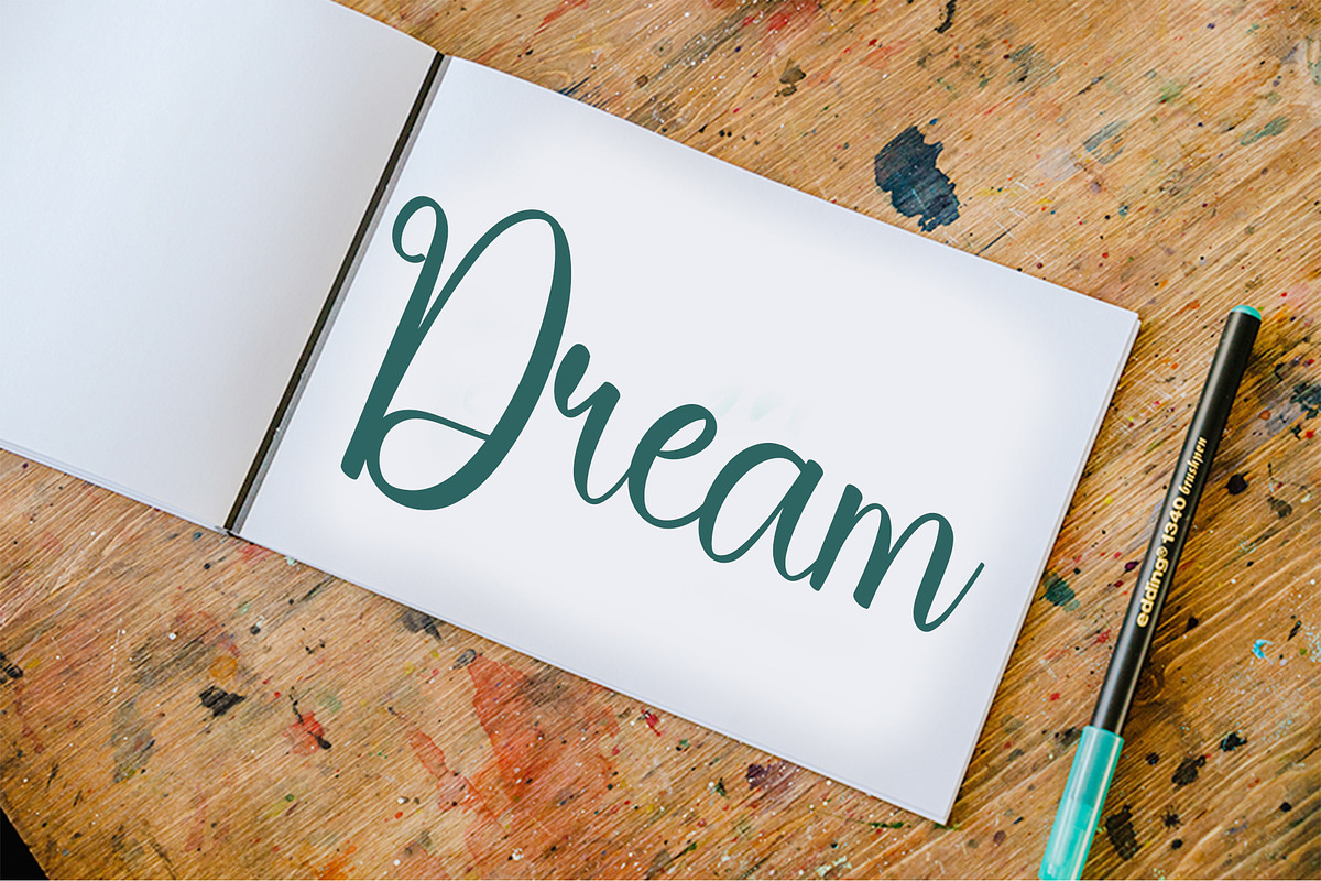 Delight, a Handwritten Font by InermediaSTUDIO (Photo 7 of 7)