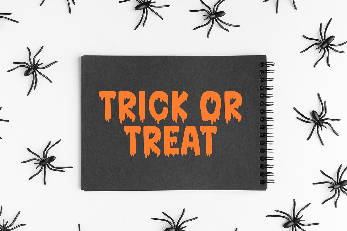 Bloodred / Spooky Halloween font, a Handwritten Font by supfonts (Photo 2 of 6)