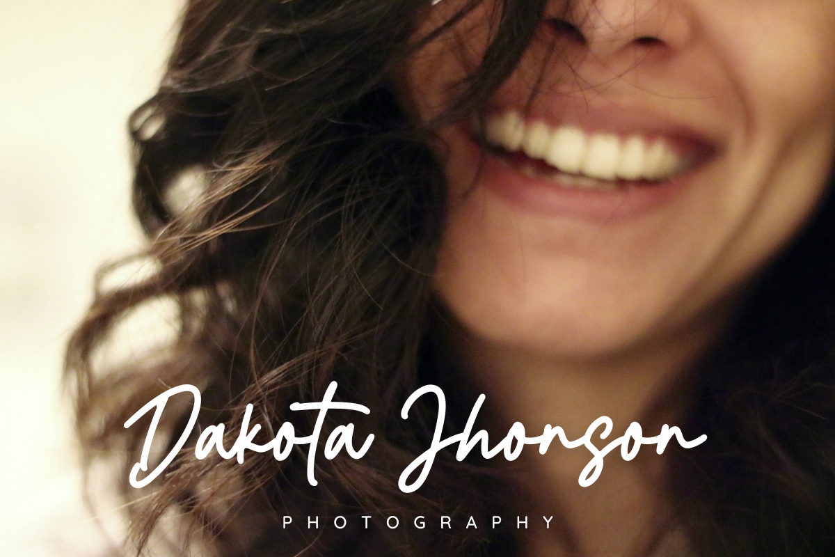 Seattle, a Script Font by Fashion Creative (Photo 3 of 7)