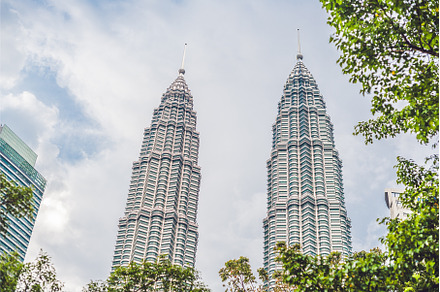 KUALA LUMPUR, MALAYSIA - 24 FEBRUARY, an Architecture Photo by Elizaveta Galitskaya