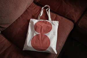 FORMAT B2 CLOTH BAG 03 MOCKUP, a Product Mockup by Format Mockups