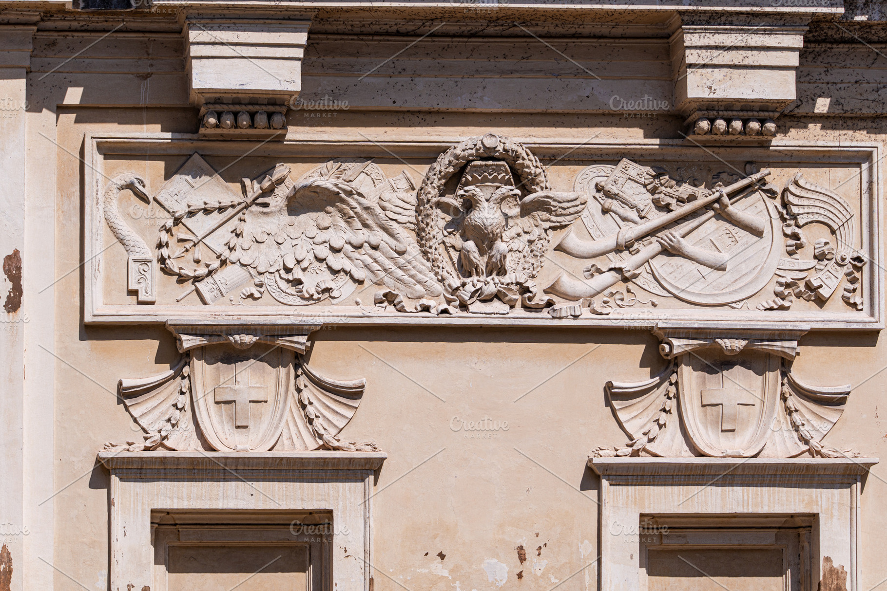 The border of the Sovereign Order of Malta on Aventine Hill in R, an Architecture Photo by Anna Bogush