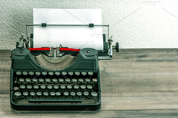 Antique typewriter preview 2