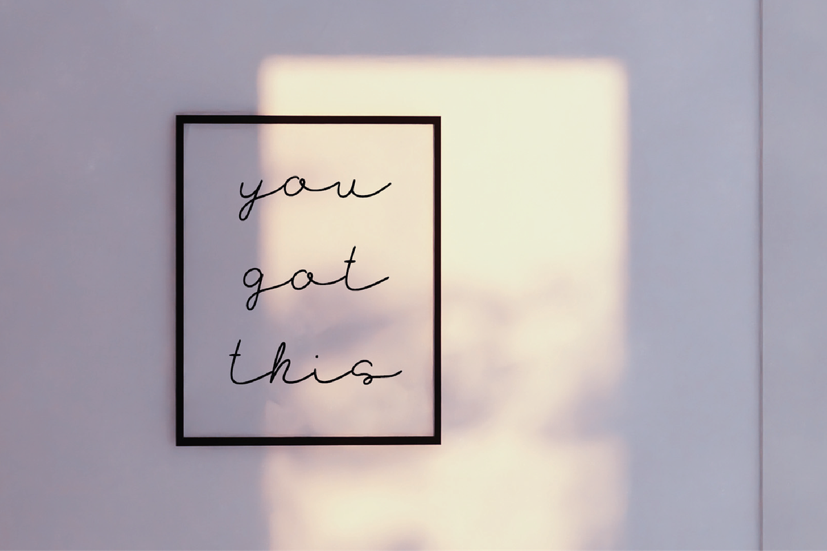 Ocean Wave, a Script Font by Jelena Sardi (Photo 6 of 6)