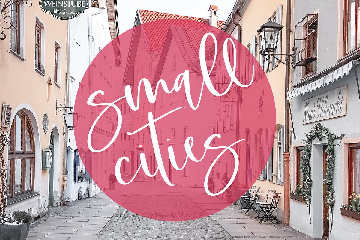 Posting Card Brush Font preview 3