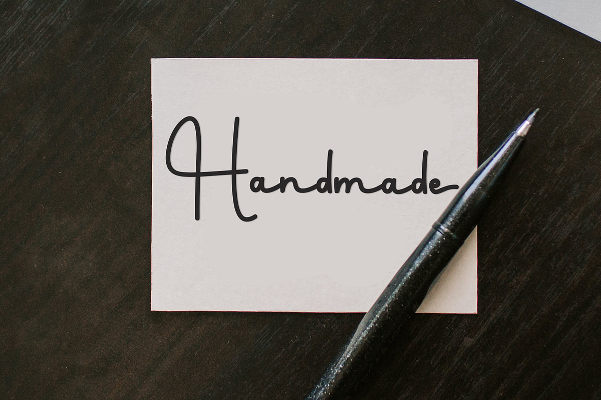 Minister, a Handwritten Font by InermediaSTUDIO (Photo 6 of 8)